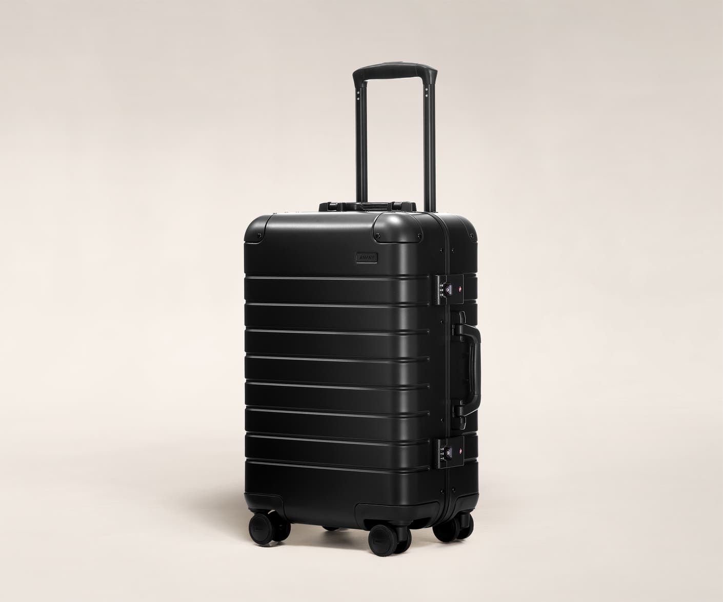 Aluminum suitcase Carry-On in Onyx Black