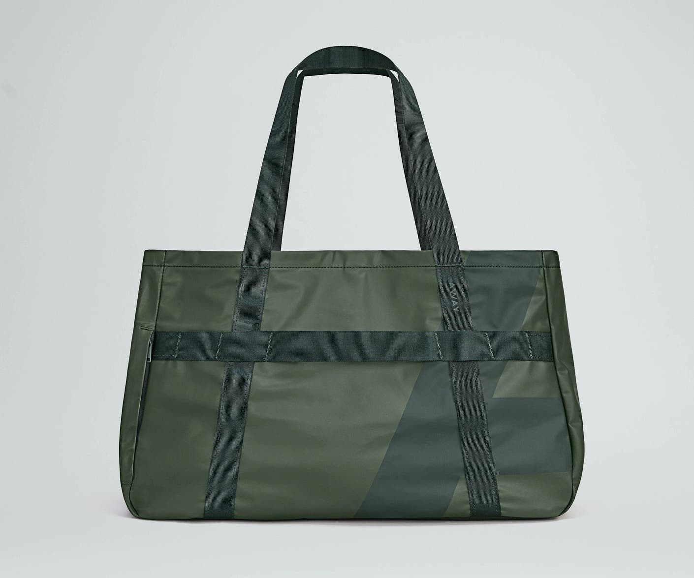 Front view of the Away For All Routes Tote 45 liters in green