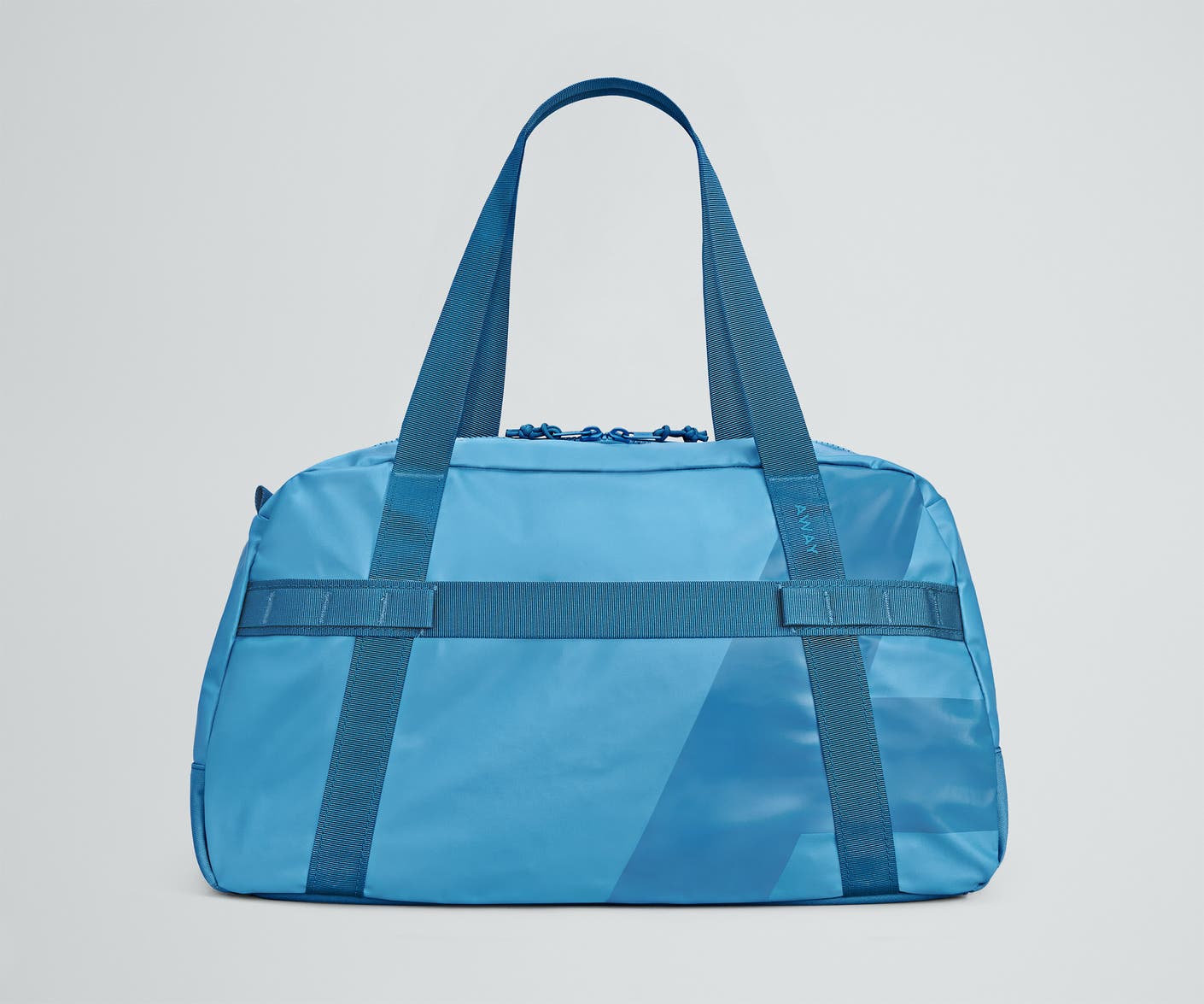 Front view of the Away For All Routes Duffle 40 liters in blue
